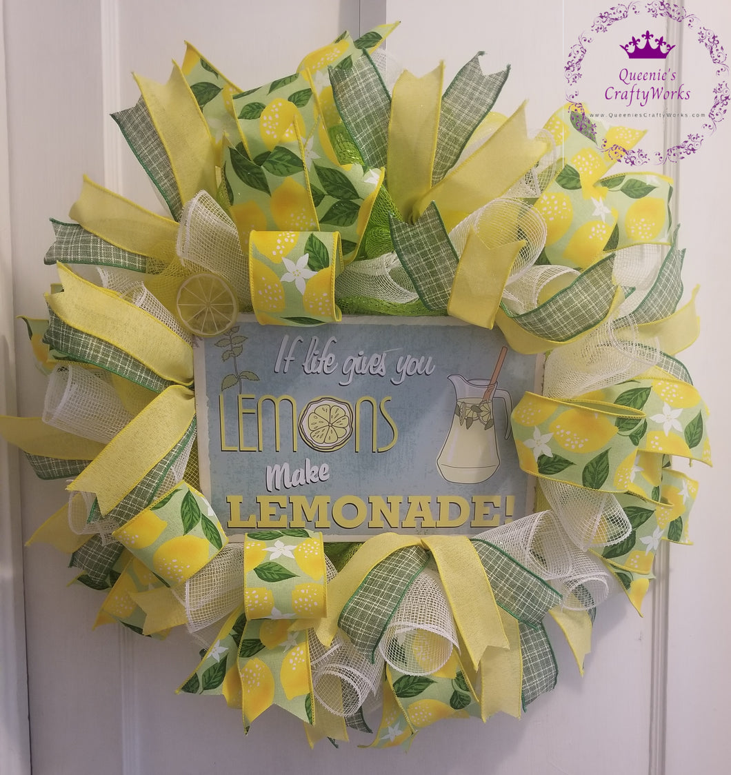 Make Lemonade Wreath
